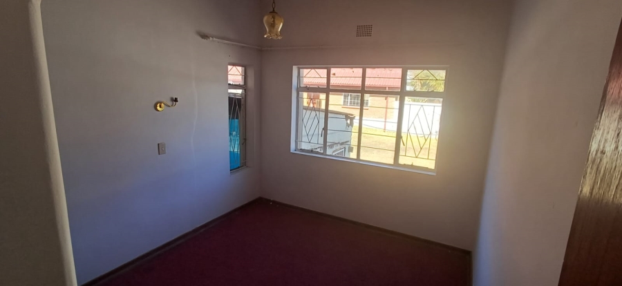 To Let 4 Bedroom Property for Rent in Hospitaalheuwel Free State